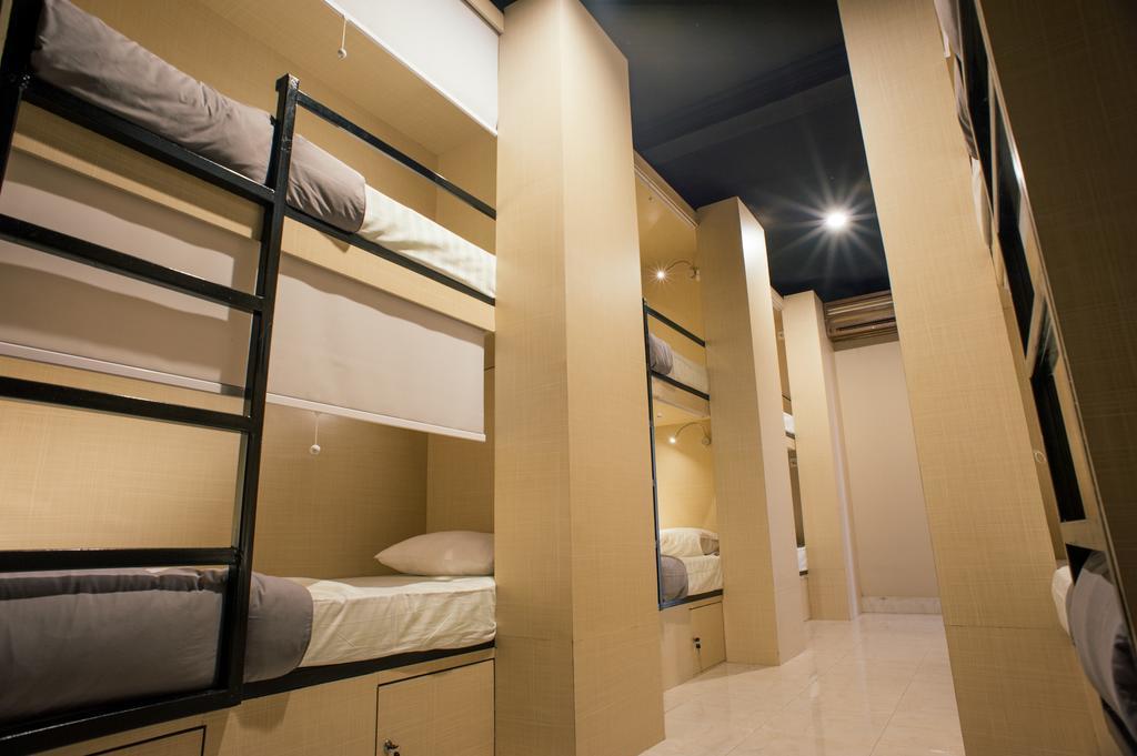 Bedplus Backpacker Kuta Legian Kamer foto