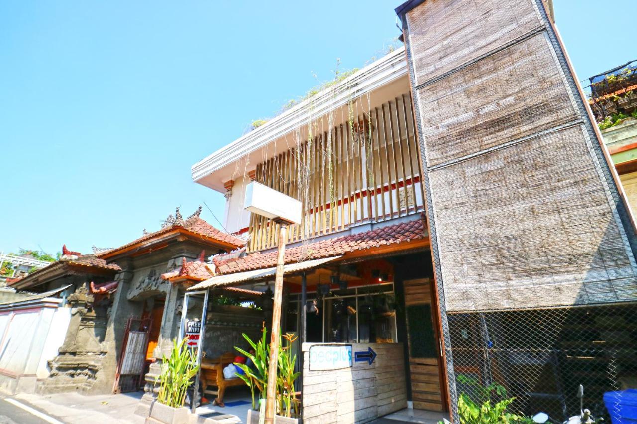 Bedplus Backpacker Kuta Legian Buitenkant foto