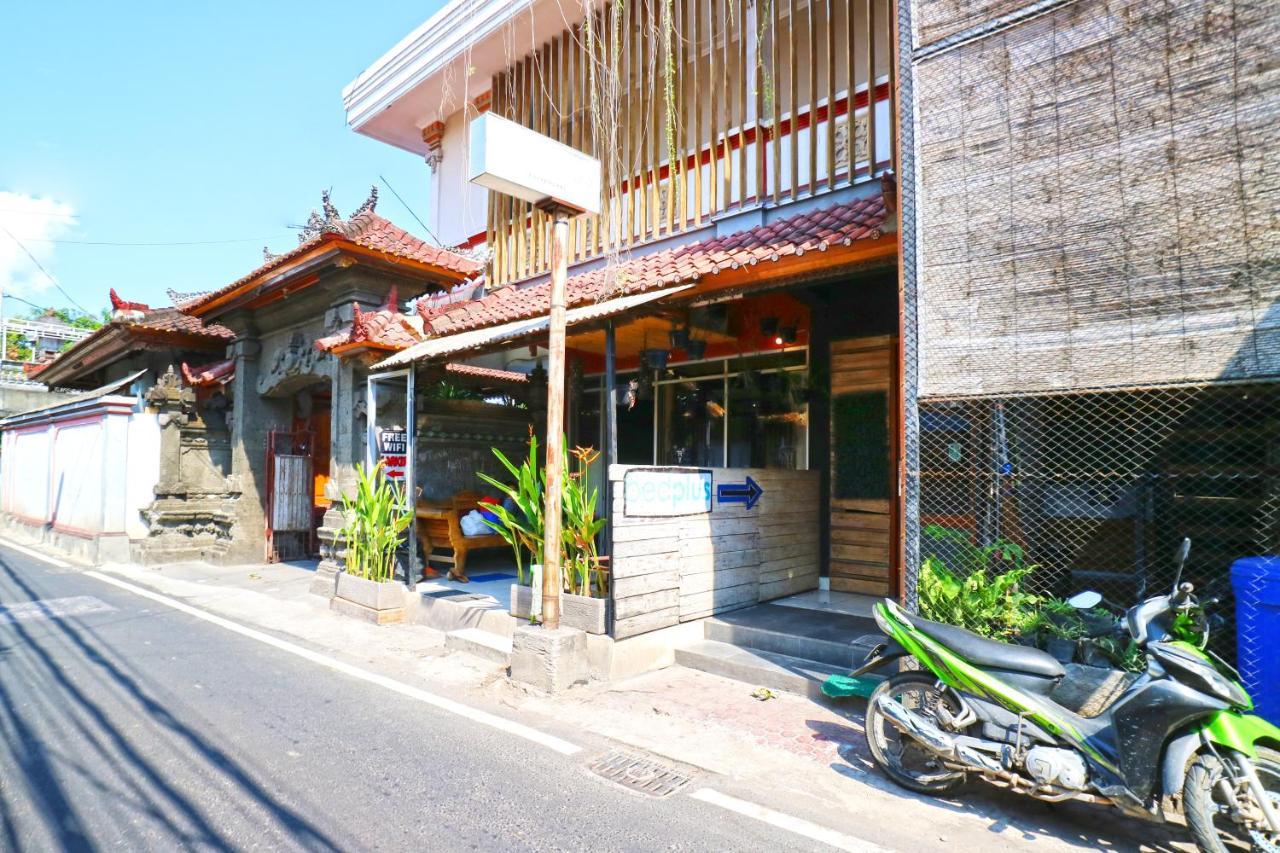 Bedplus Backpacker Kuta Legian Buitenkant foto