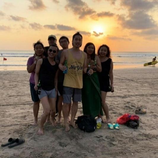 Bedplus Backpacker Kuta Legian Buitenkant foto